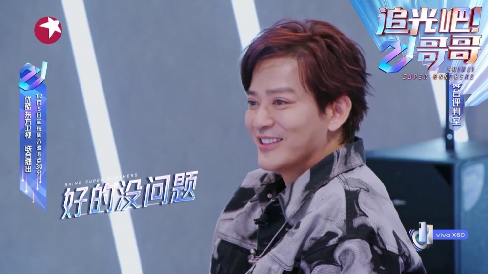 而且佢似乎做唔到好大嘅表情！