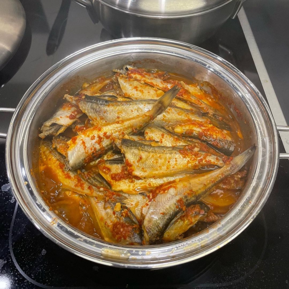 嫁為人婦之後孫藝珍都經常下廚,更會影低自己煮嘅早餐、午餐、晚餐
