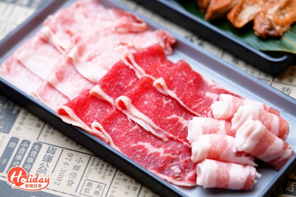 極上∙豪吃」套餐可以歎齊靚肉及台灣直送火鍋配料,當中包括油脂豐腴的宮崎A4和牛!