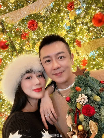 陳浩民本身都有同老婆一齊夫妻檔直播帶貨