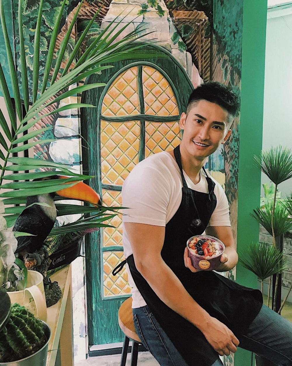 Sunny仲有經營一間素食雪糕店~