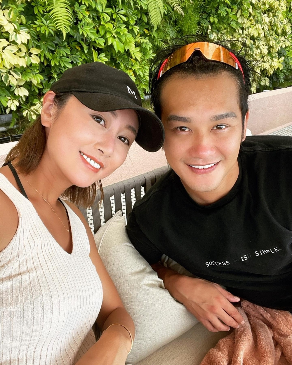 現年39歲嘅吳浩康(Deep)與模特兒郭思琳相今年奉子成婚
