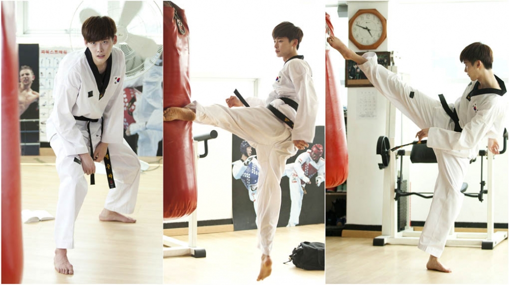 李鍾碩於初中已擁有跆拳道黑帶四段實力！
