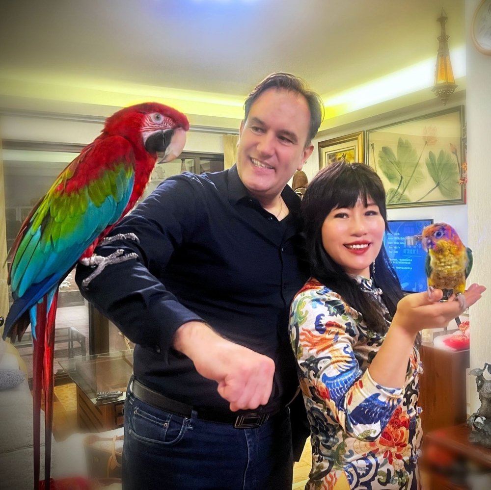 七師傅同拍拖十年男友同住