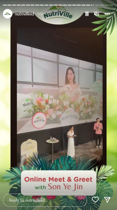 孫藝珍帶同愛犬Kitty一起同大家打招呼~