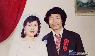 有網民疑似搵到婚照嘅原圖？！