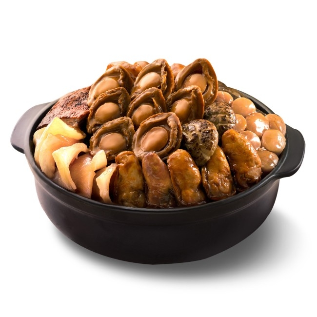 極品鮑羅萬有盆菜。