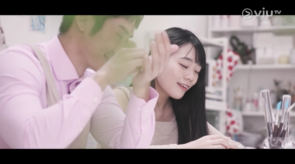 到咗工作坊後芝芝即刻問Sunny知唔知點解要帶佢嚟呢度，Sunny答完芝芝都唔係太滿意，一直追問：「仲有呢？」