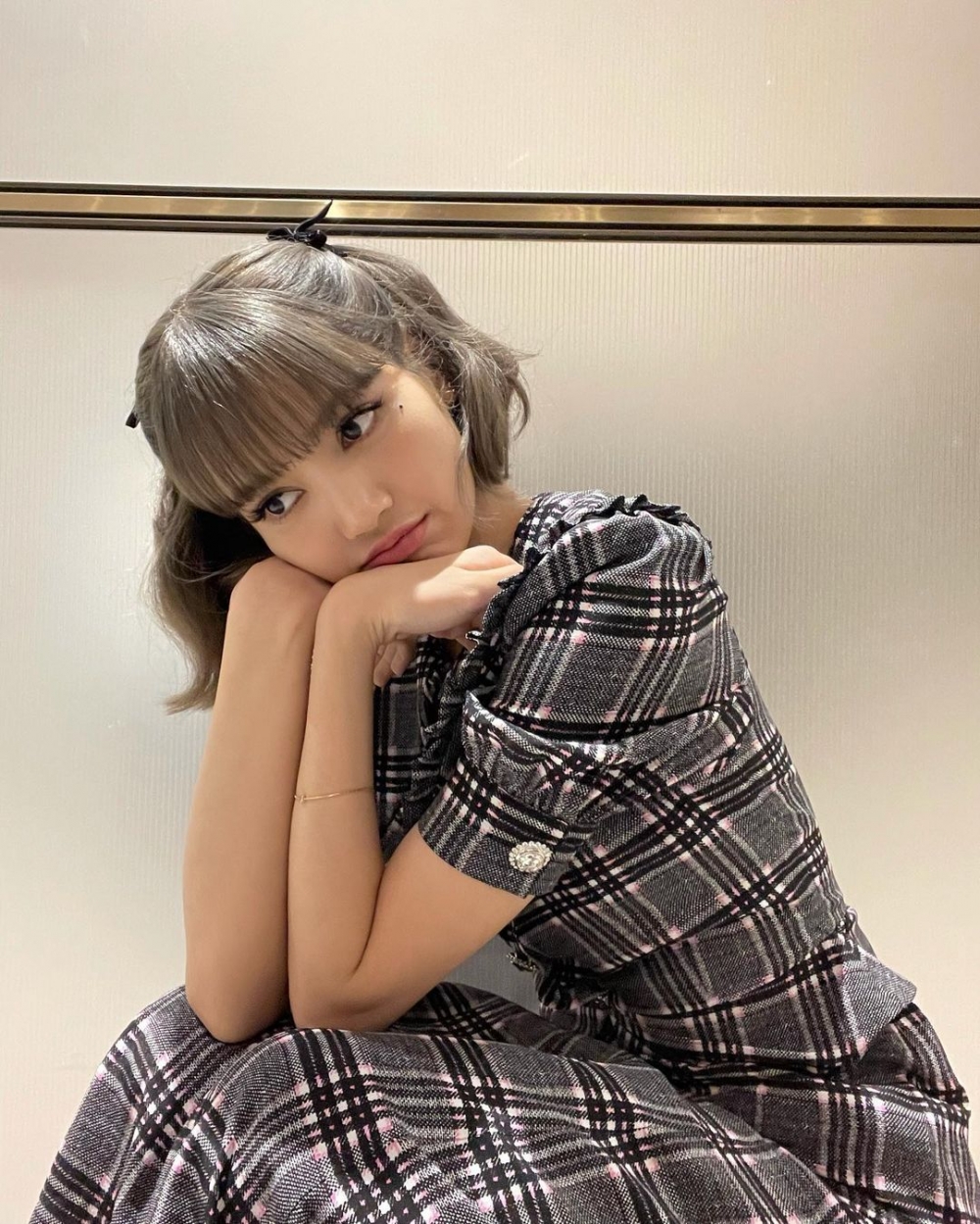 「人間芭比」Lisa。