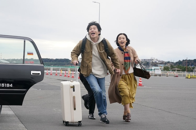 有律師就指出買賣無人認領嘅行李喼係違法行為,行李喼主人有權追究責任。