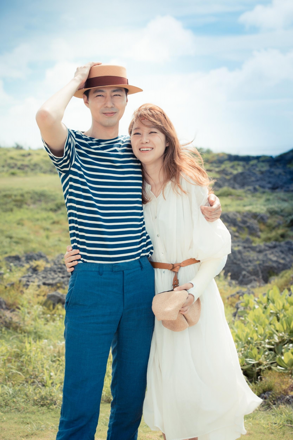 孔曉振與趙寅成因合作韓劇《沒關係,是愛情啊》而傳出緋聞,不少觀眾都希望兩人可以戲假成真!