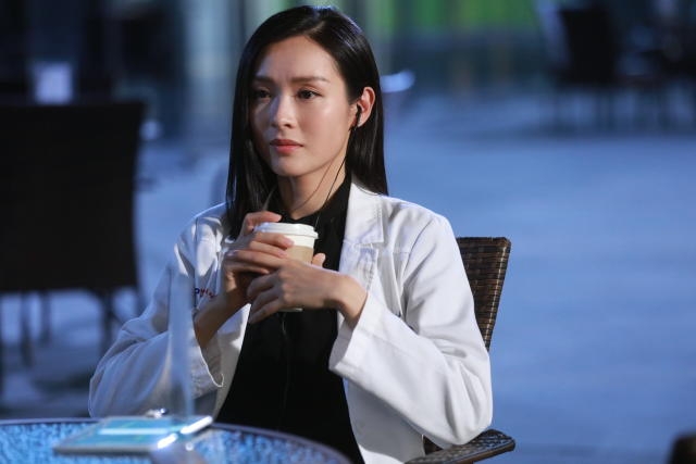 有人認為人妻太過狠心。