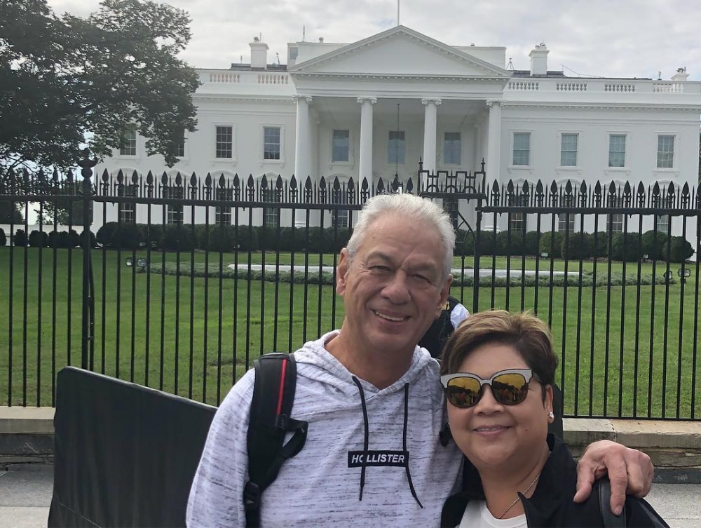 不過2017年，丈夫不幸患癌；直到2020年不敵病魔去世，令佢好傷心