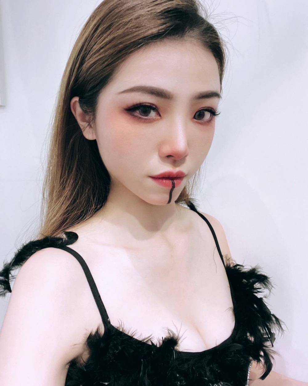 Carmen仲擁有20年的跳舞經驗~