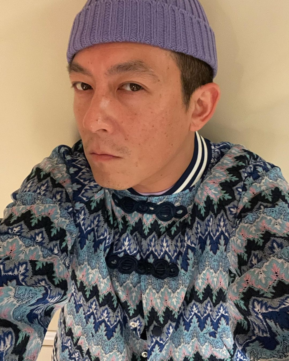 近年Edison常被指俊臉不再，成個人外型、氣質都難以同昔日全盛時期相比