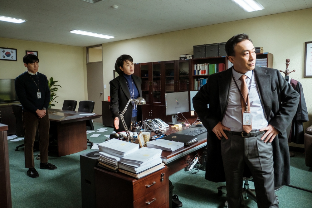 《少年法庭》第一季以法官及審判員等的立場去描述少年犯的問題。