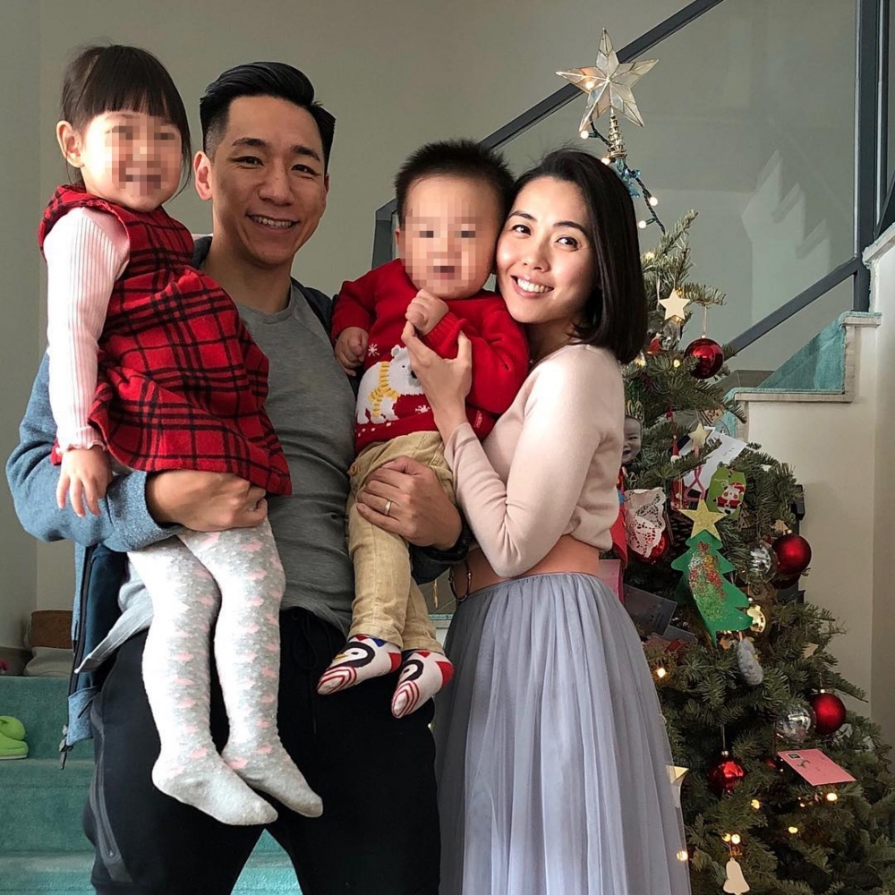 Florence表示現時與一對子女一起住,並且喺屋企附近開店