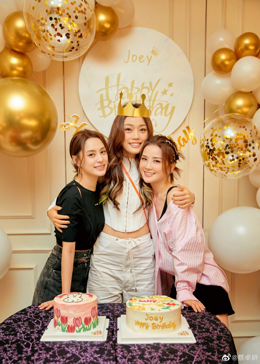 第二季嘅Joey容祖兒則係那英隊以第4名身份成團，亦係三季以嚟成團排名最高嘅香港女星。