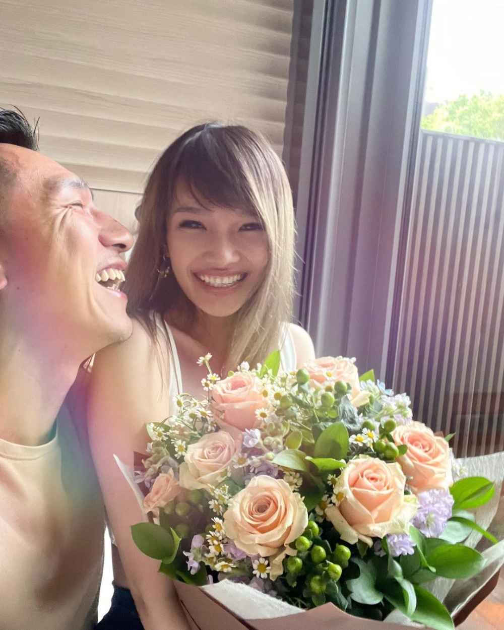 上年10月柳俊江公開與「跳高女神」楊文蔚經理人Grace拍拖嘅消息!
