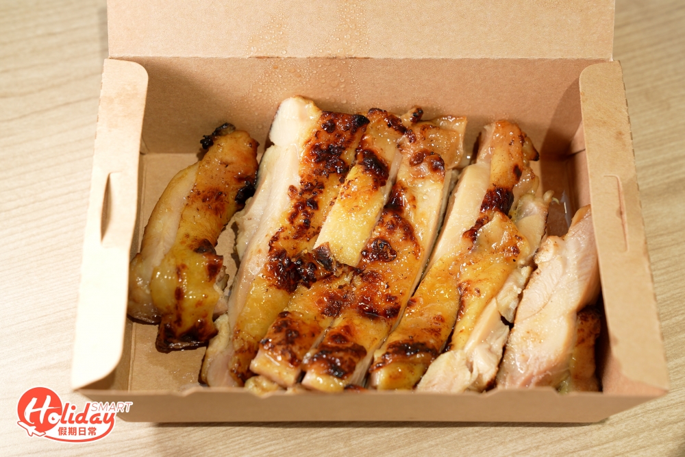 雞扒多數以鹽燒或燒汁製成,店家卻用上西京汁即燒,外層更蘸上薄薄蜜糖,多一份甜香。