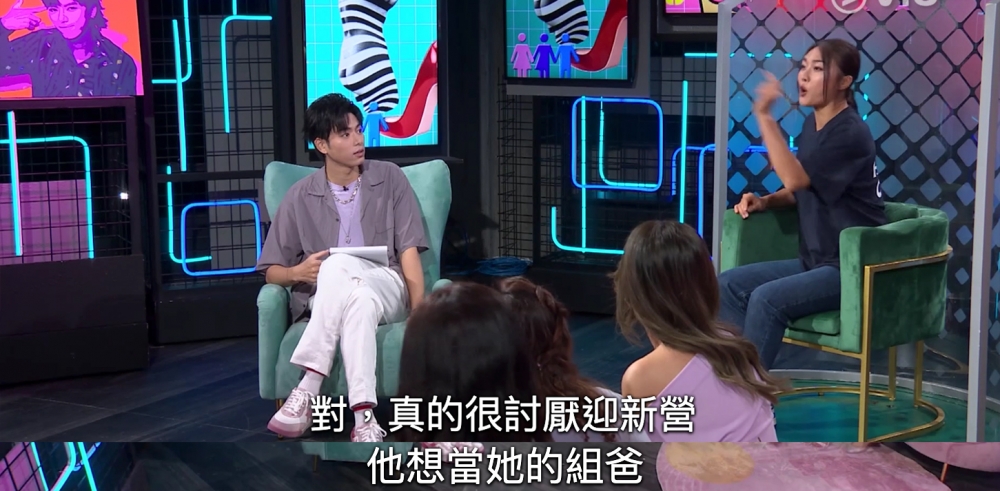 而二人關係出現危機全因男友去玩Ocamp認識咗師妹？！