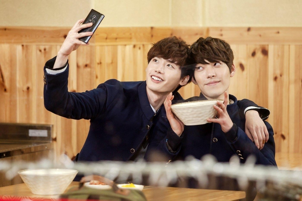 李鍾碩與金宇彬因合作韓劇《學校2013》而成為超人氣的男男CP！