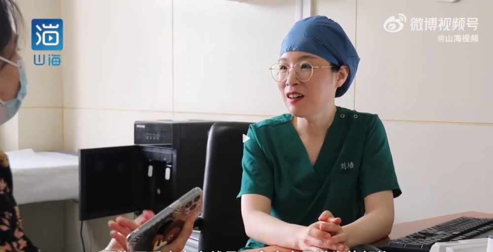 醫生指釘耳窿存在風險，建議最好成年後才釘耳窿，亦要盡量光顧正規醫療機構，又提醒瘢痕體質及的人盡量不要釘耳窿。