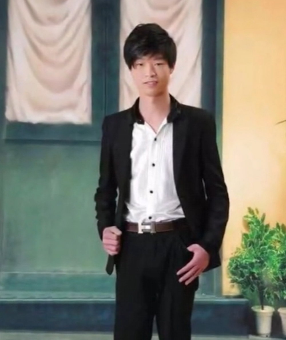 一名90後嘅內地男從事紮鐵工作接近10年！