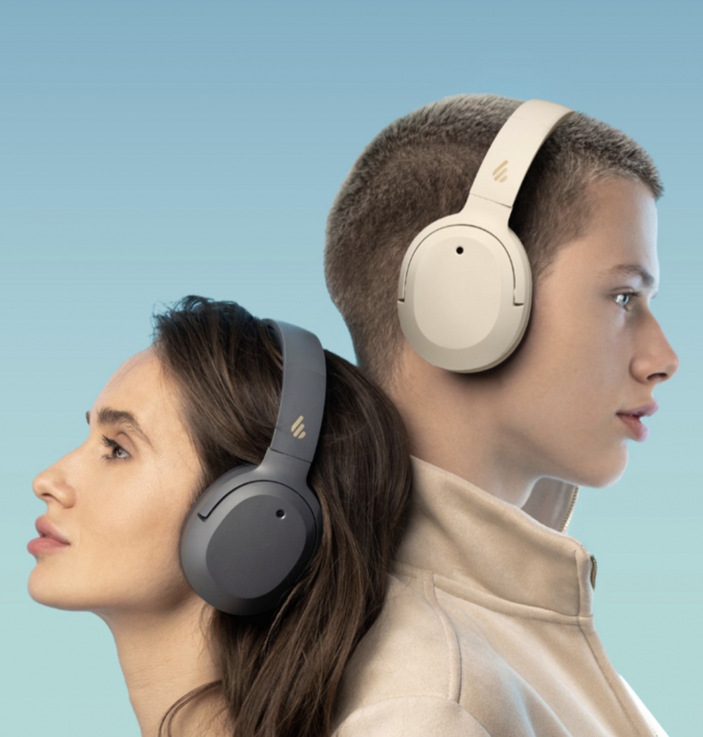 呢款藍牙耳機除咗啱晒WFH、上網課用，平日出街聽歌、打機都一樣無問題！