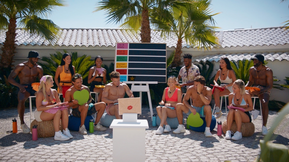 《Dated & Related》找來8對來自世界各地的兄弟姊妹組隊參加，幫助自己及手足一起尋找真愛 ！