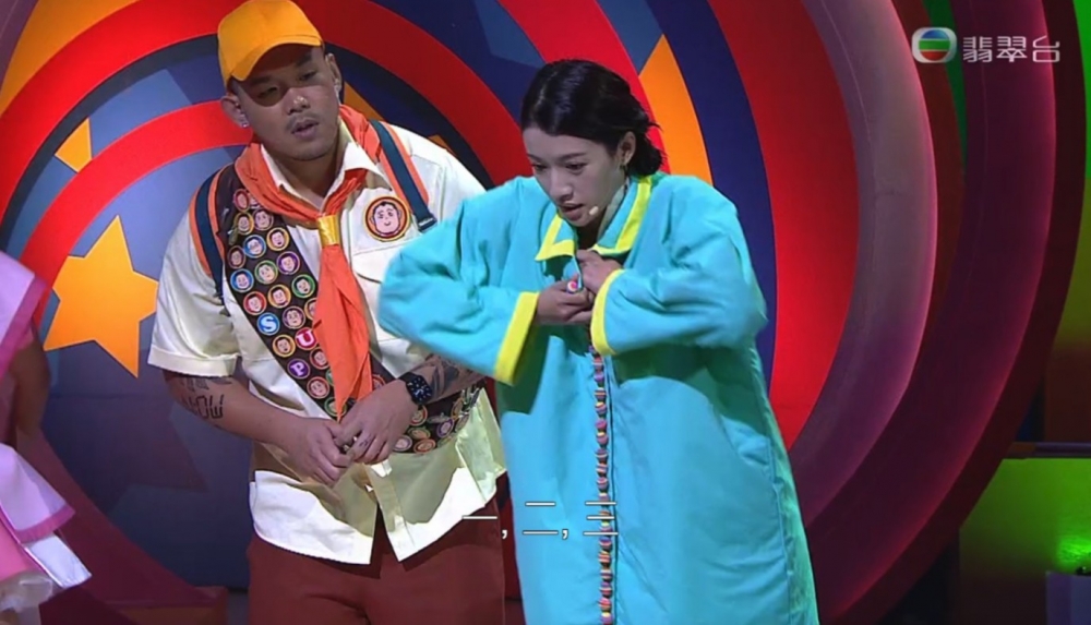 喺最尾嘅贏獎金遊戲，嘉賓們需要玩「爆衫」