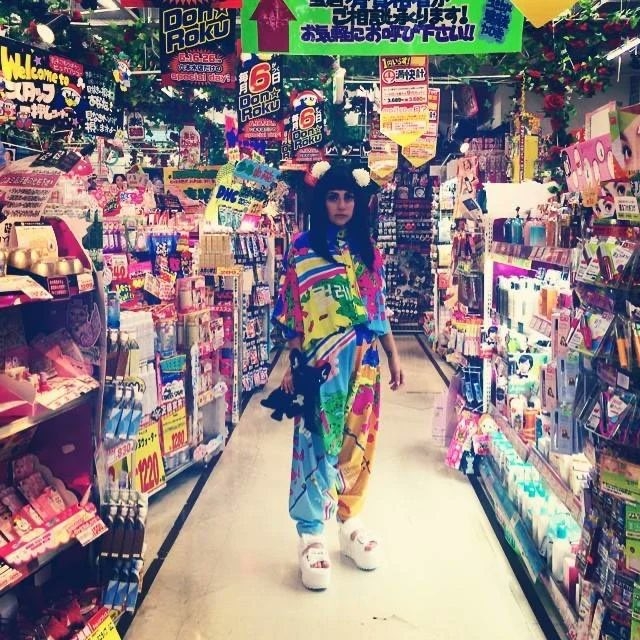  Lady Gaga一直是Donki的超級粉絲，每次到日本都會特別安排去逛Donki！