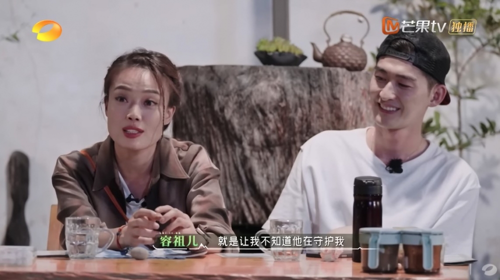 張翰正正就係Joey嘅「秘密守護者」，所以兩人少不了都有好多同場鏡頭。