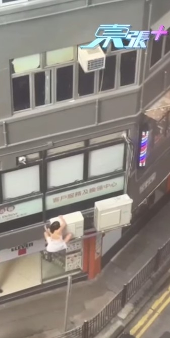 女子驚人嘅體力及臂力都引起大家嘅懷疑？