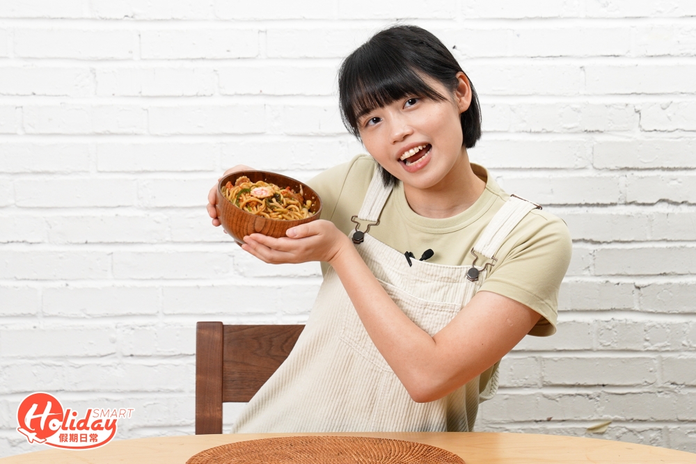 早前有網民在家中自己還原撈冷麵,不少網民按著食譜製作大讚「回憶返哂嚟」!