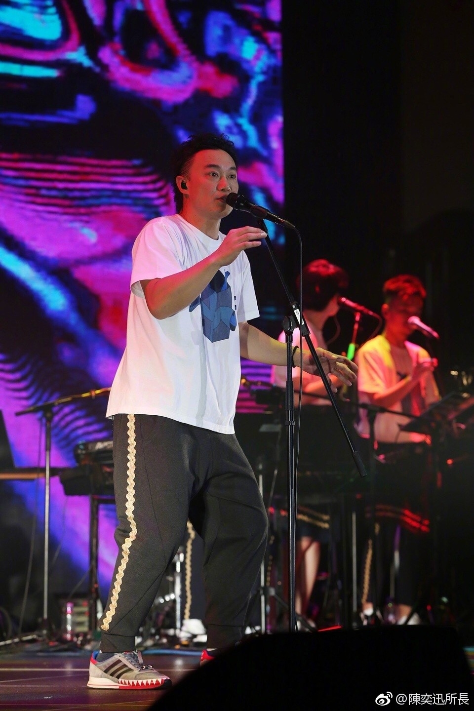 2019年Eason宣佈取消演唱會,之後因為疫情演唱會一再延期,事隔3年終於宣佈再喺紅館召開個唱!