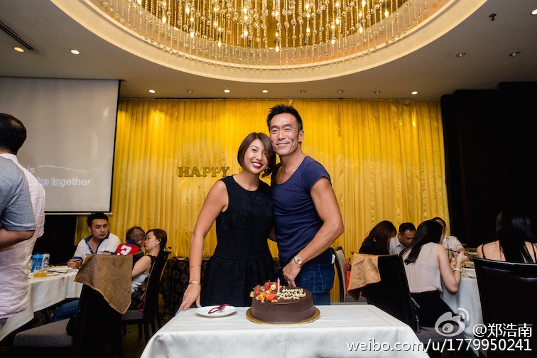 鄭浩南自爆與妻子婚變,仲疑似暗示女方偷食?!