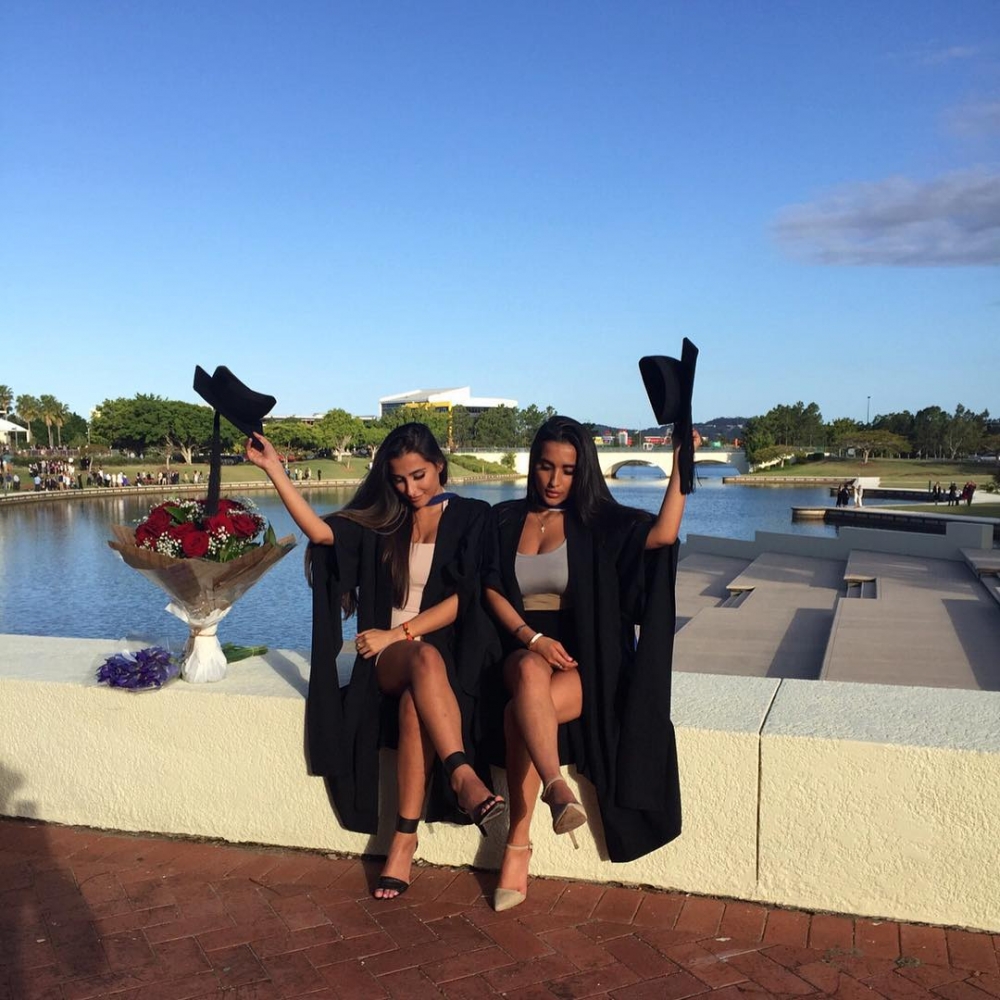 Nina及Diana同樣係珠寶鑑定師~