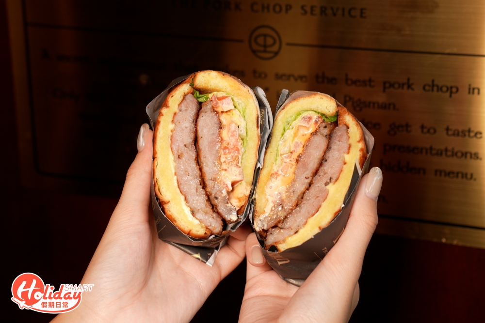 除了豬扒飯，更供應豬扒漢堡和多士，特別推介名為「豬榴彈」的雙層手打豬柳芝士漢堡，選用新鮮本地豬肉手打而成，口感紮實多汁，再加入辣醬和牛油菜，即是外國常用的漢堡包配菜，食落層次更加豐富。