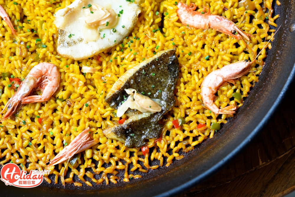 要稱上為一鍋好的西班牙海鮮飯，通常鍋底有一層飯焦，稱為Socarrat，在西班牙語中是指「烤焦」之意，所以飯底必定要有脆香飯焦，食落口感更豐富。