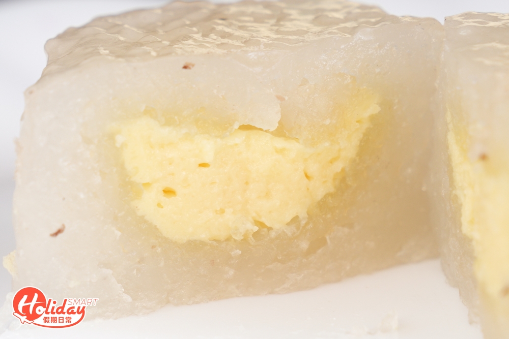 西米皮晶瑩剔透,外層口感煙韌,咬落粒粒分明。其中奶黃口味的奶黃醬質地綿密軟滑,餡料濃厚之外也充滿奶香味。