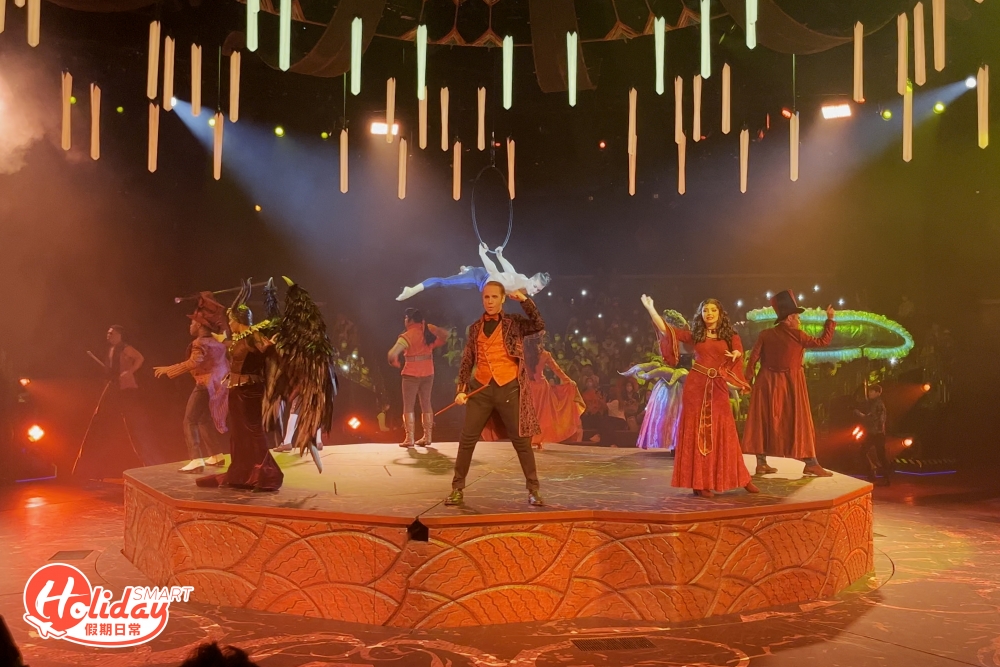 往年令人「拍爛手掌」的惡人舞動迪士尼歌舞表演今次再加入更多邪惡新元素！