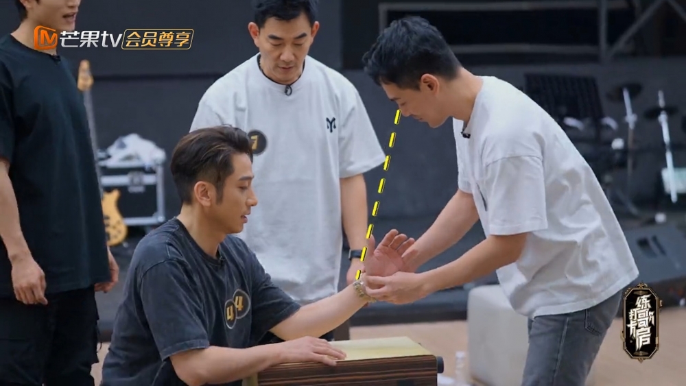 《打卡練歌房》截圖