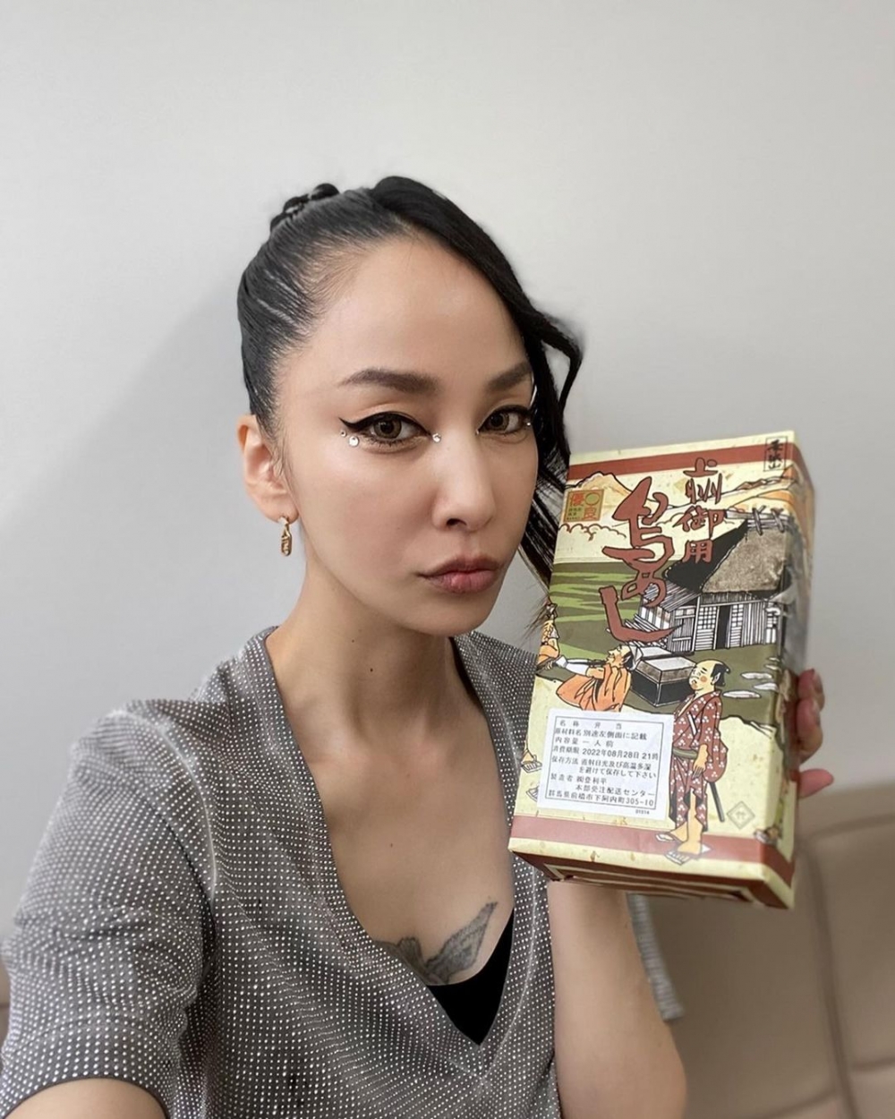 中島美嘉患上「耳咽管開放症」，無法聽清楚自己的聲音。