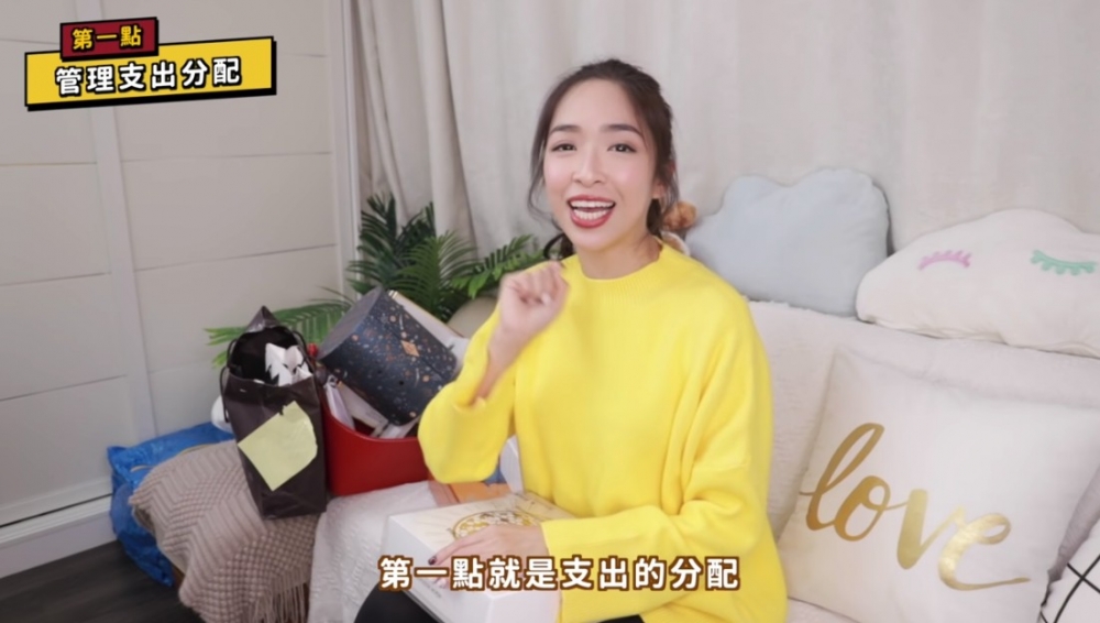 雪姨曾經分享自己每個月都會將固定擺一筆錢落戶口儲,成功逼自己儲咗一筆錢