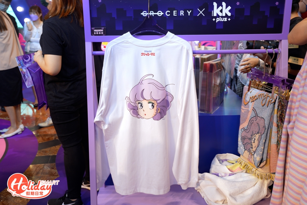 更聯乘多個潮流服裝品牌,推出限量T-shirt及棒球外套,售完即止!