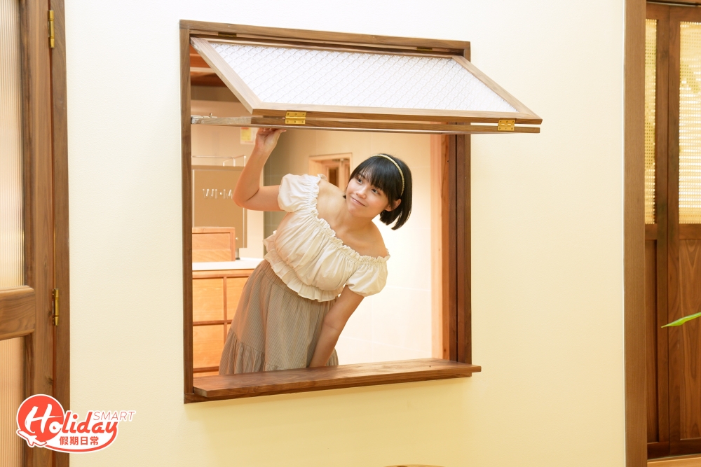 店主巧妙地加入添加玻璃、竹藤等元素，令空間通透感提升之餘，更增添一份復古感！