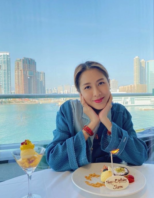 並解釋自己冇落車嘅原因！