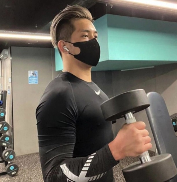 然而,喺上載完紋身片段後,威威就再冇更新過佢嘅社交媒體帳號!