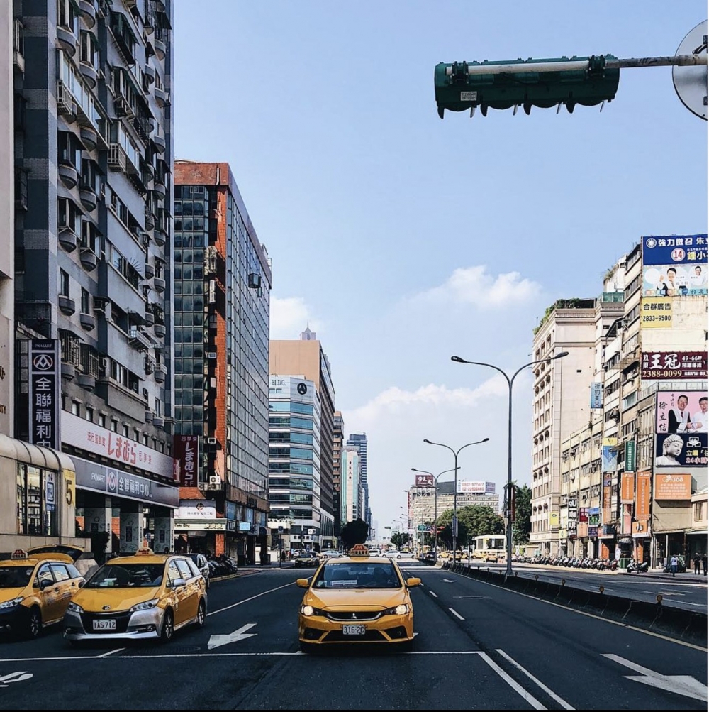 台灣同時還會逐步提升入境人數上限至每周15萬人！